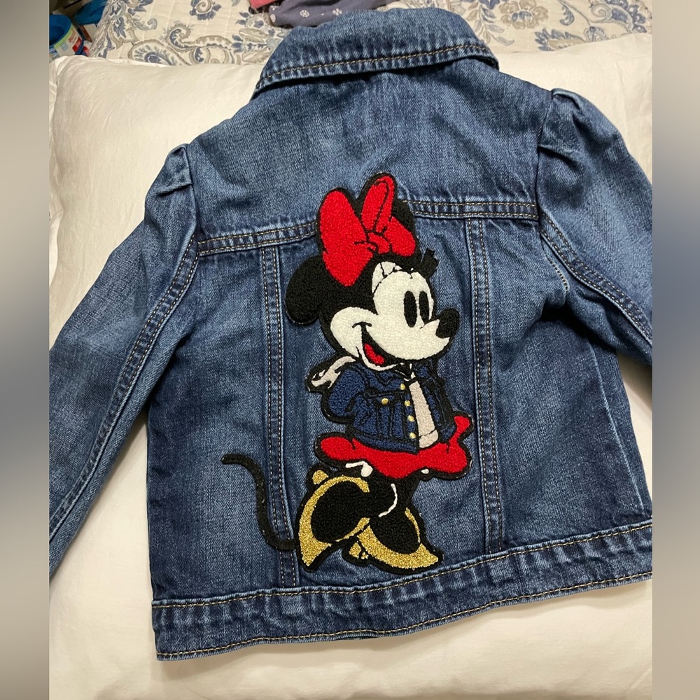 GAP x DISNEY denim jacket featuring Minnie Mouse, size 4T